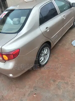Toyota Corolla 2009 Gold