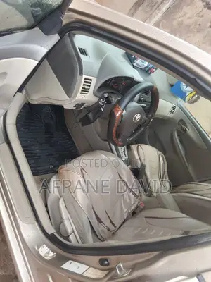 Toyota Corolla 2009 Gold
