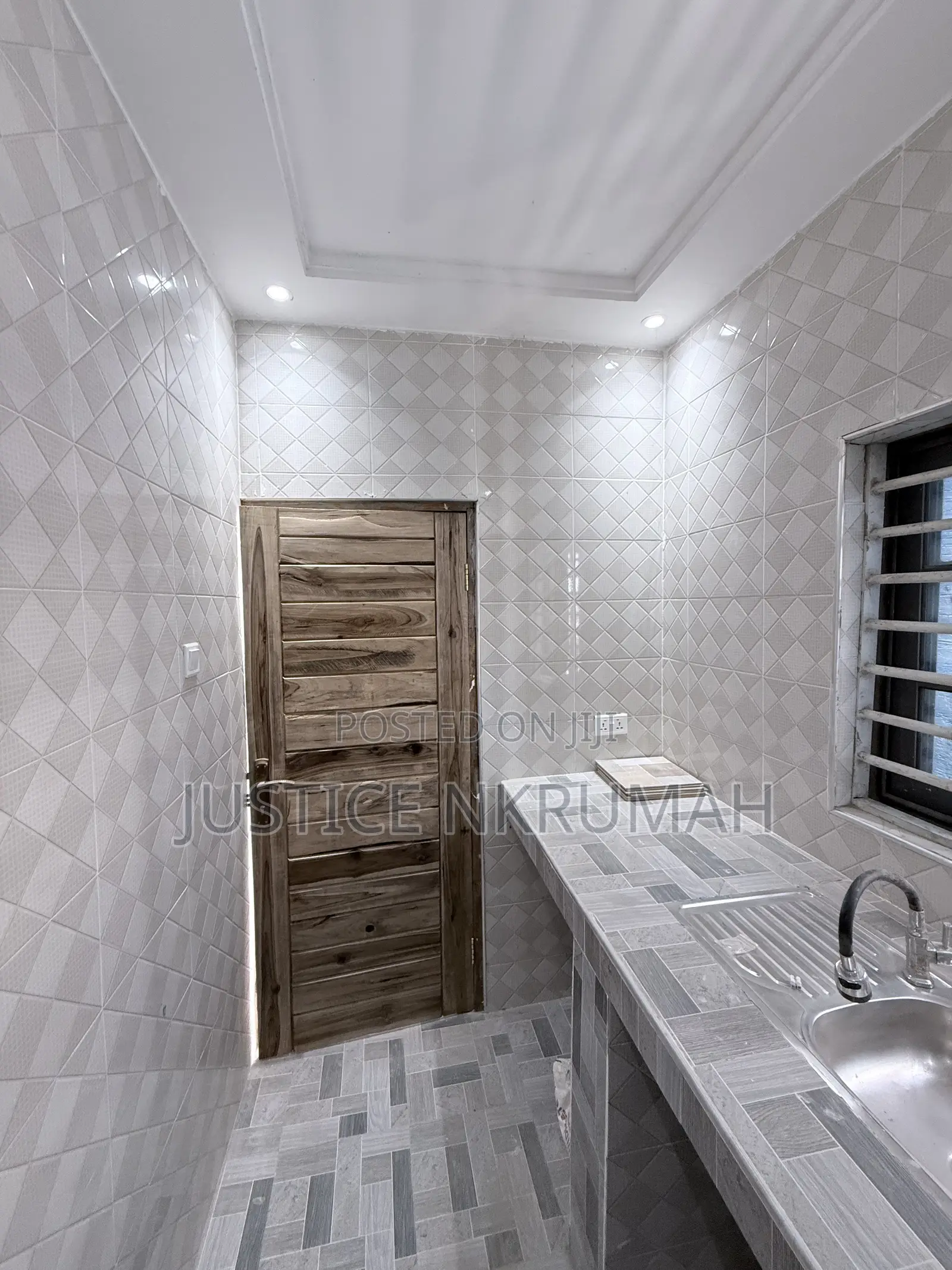 1bdrm Apartment in Mr Justice Estate, Bortiano for rent