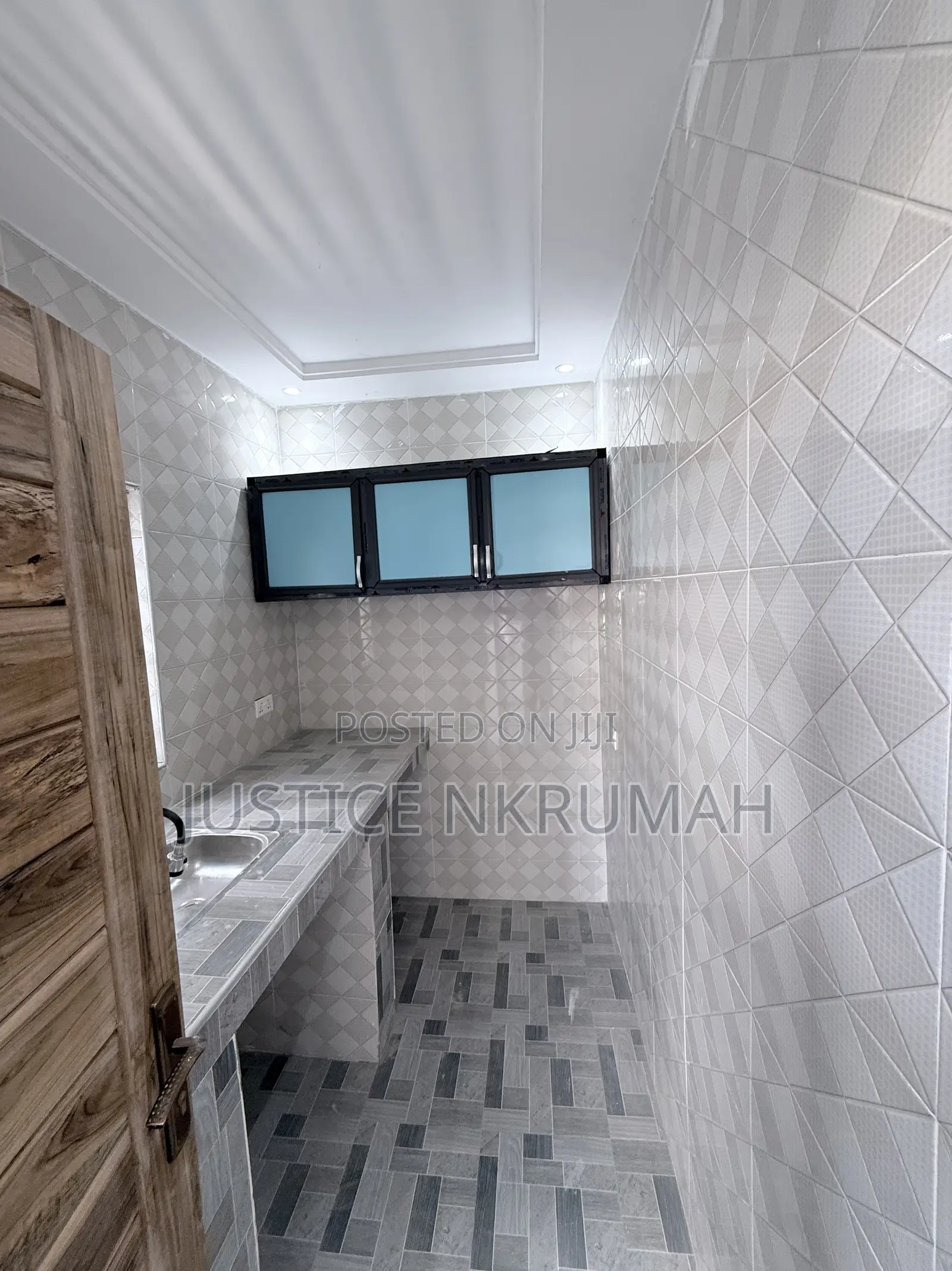 1bdrm Apartment in Mr Justice Estate, Bortiano for rent