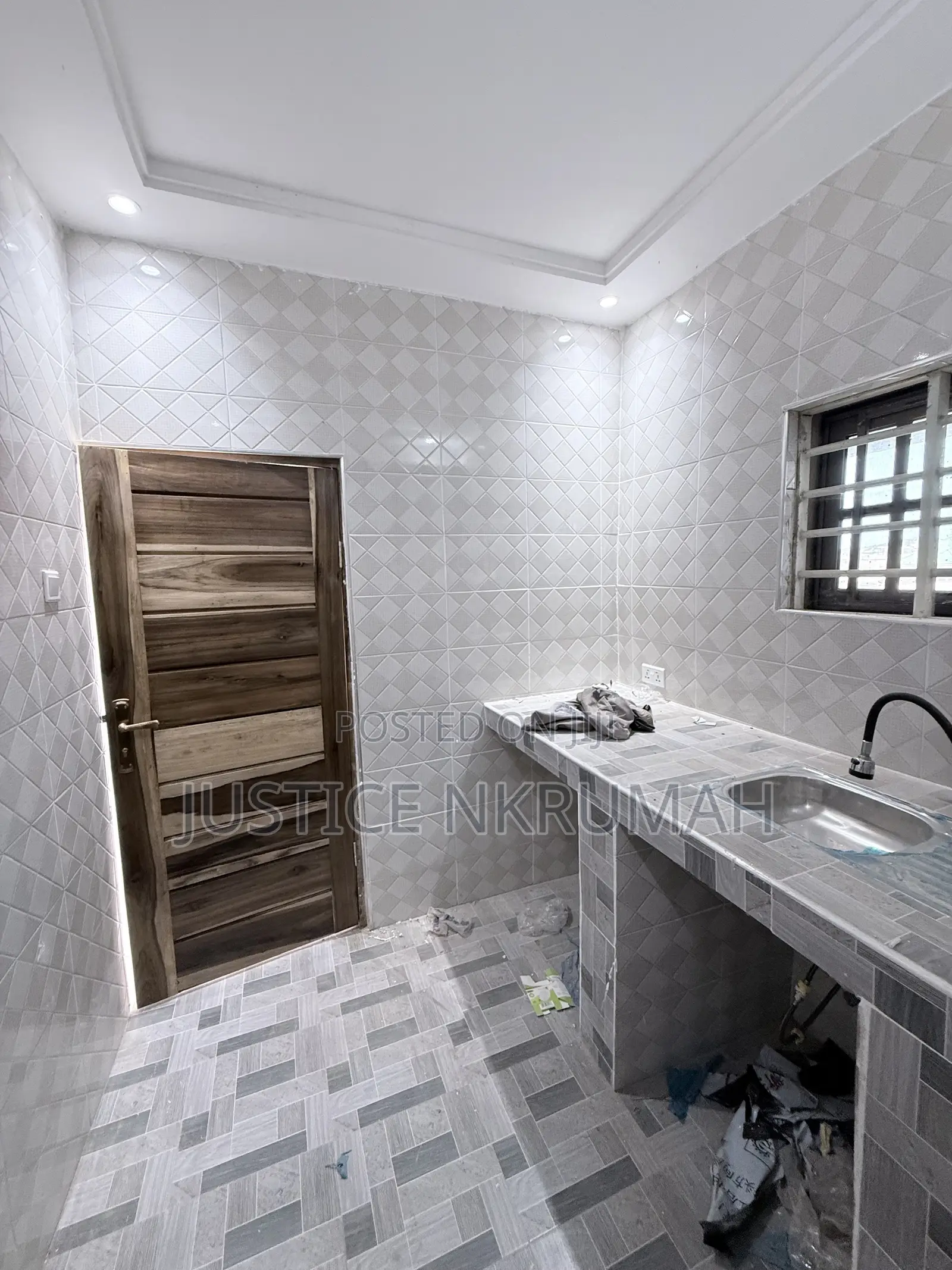 1bdrm Apartment in Mr Justice Estate, Bortiano for rent