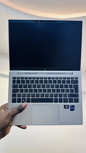 Laptop HP EliteBook 830 G9 16GB Intel Core i5 SSD 256GB