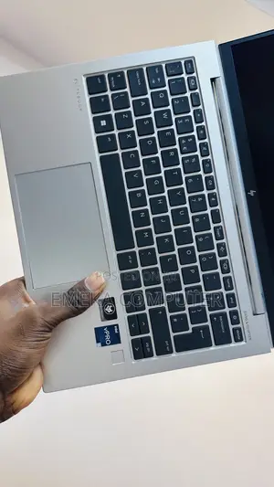 Laptop HP EliteBook 830 G9 16GB Intel Core i5 SSD 256GB