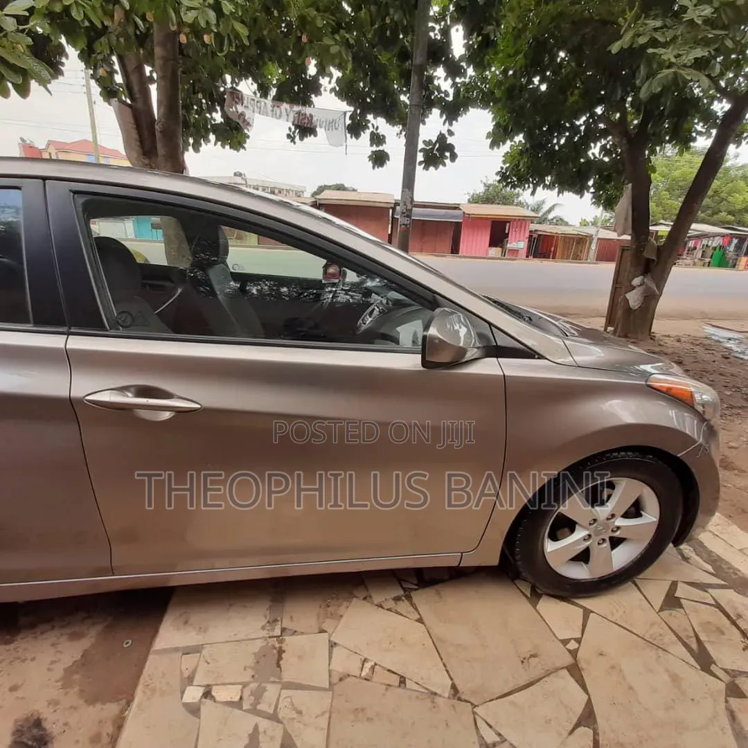 Hyundai Elantra GLS Automatic 2012 Gray