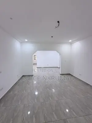 2bdrm Apartment in Mr Justice Estate, Bortiano for rent