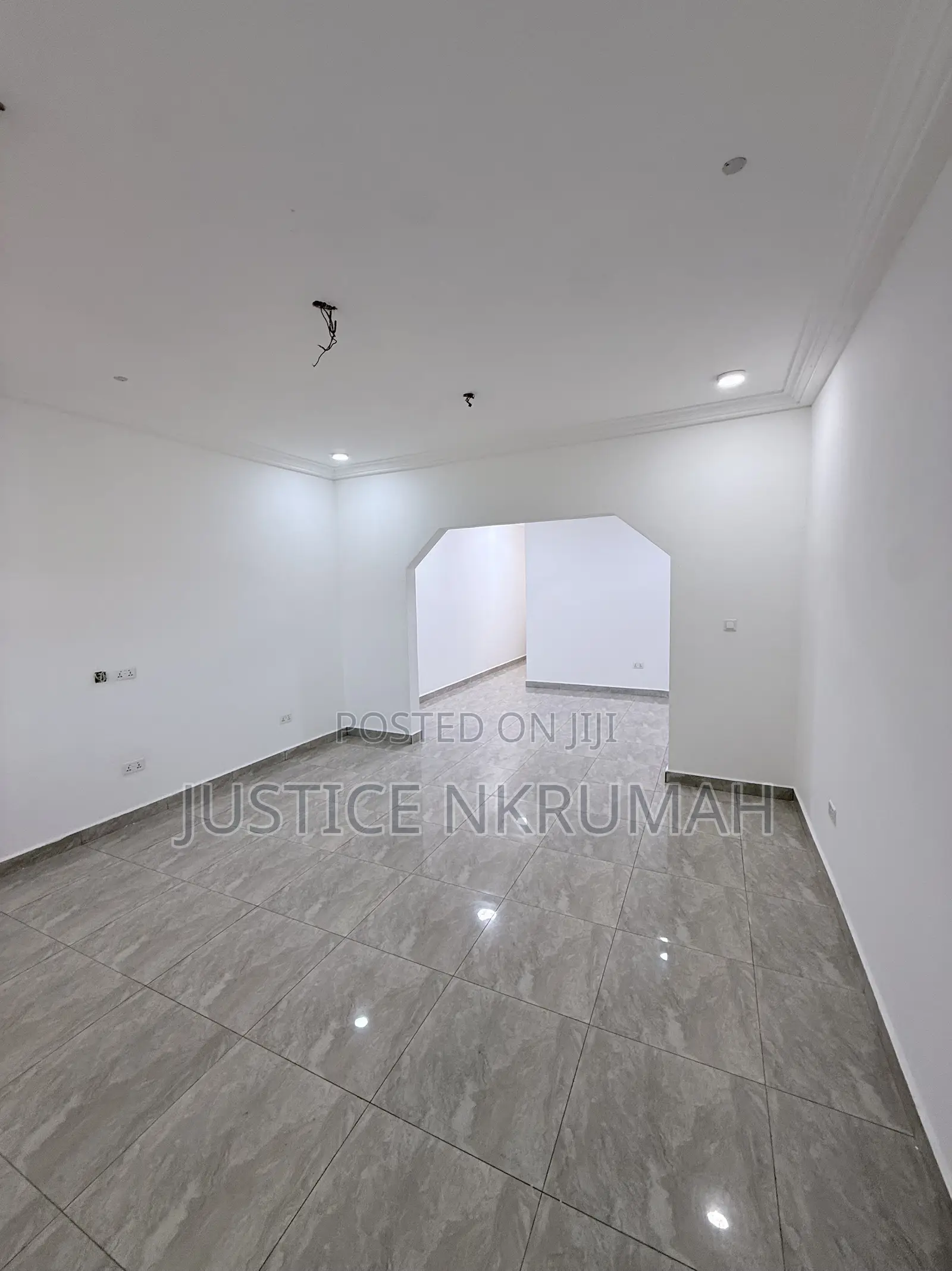 2bdrm Apartment in Mr Justice Estate, Bortiano for rent