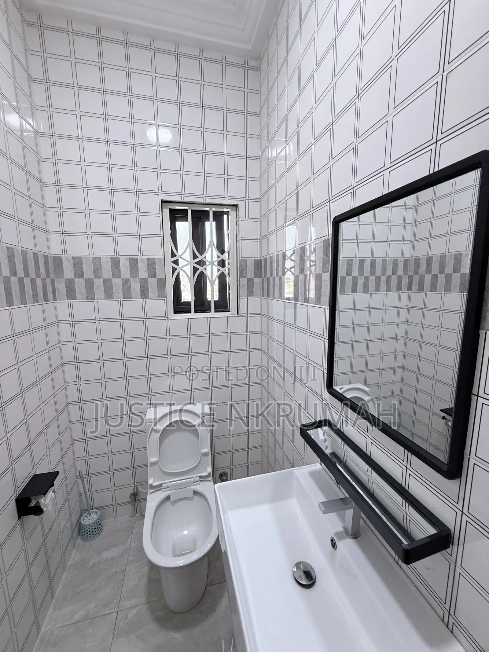 2bdrm Apartment in Mr Justice Estate, Bortiano for rent
