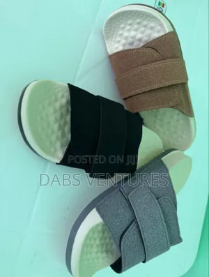 Classic Men Slippers Available 40-45