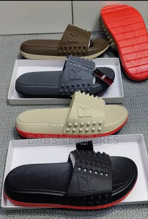 Classic Men Slippers Available 40-45
