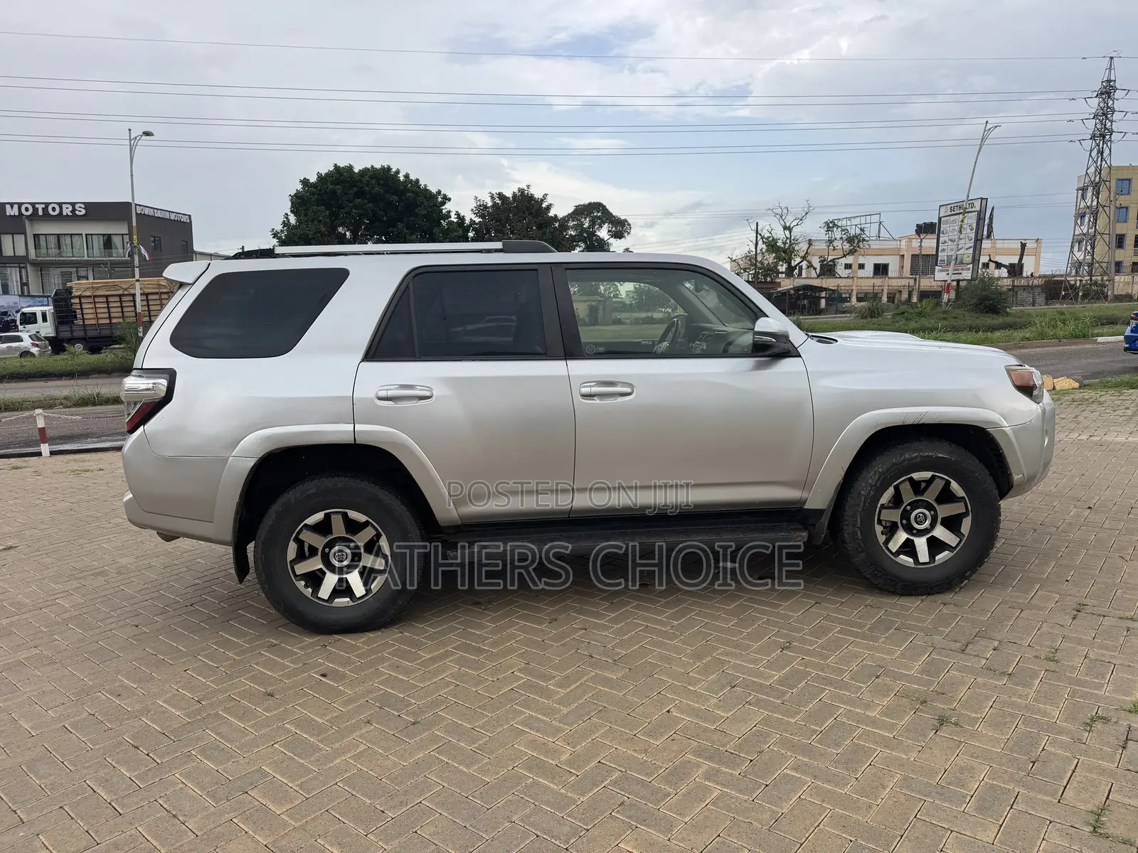 Toyota 4-Runner TRD Off Road 4dr 4x4 (4.0L 6cyl 5A) 2017 Silver