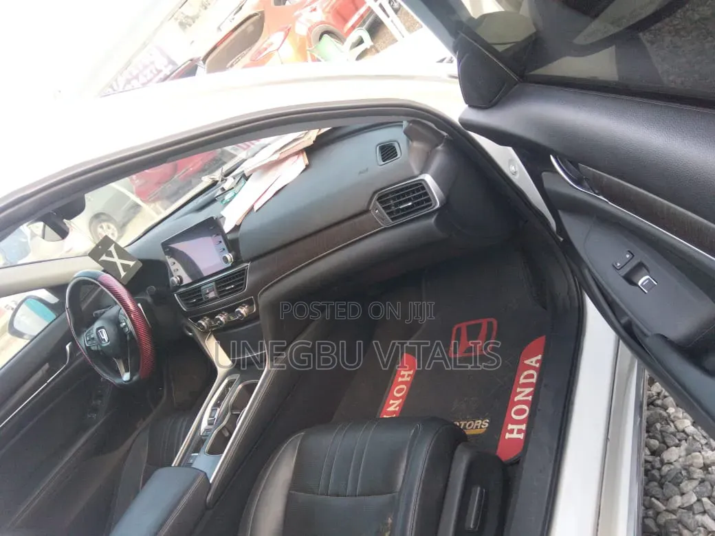 Honda Accord EX-L 2.0T 2018 White