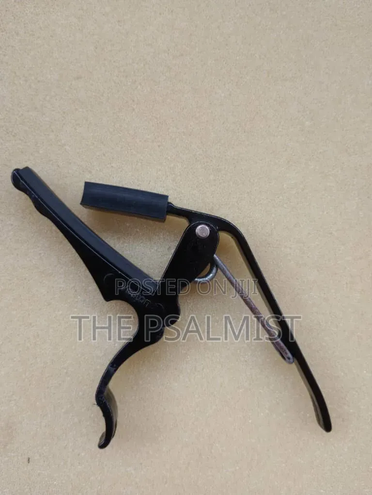Veston Capo for Guitars