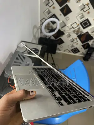 Laptop Apple MacBook Pro 2015 8GB Intel Core i5 SSD 256GB