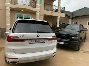 BMW X7 xDrive40i 2020 White