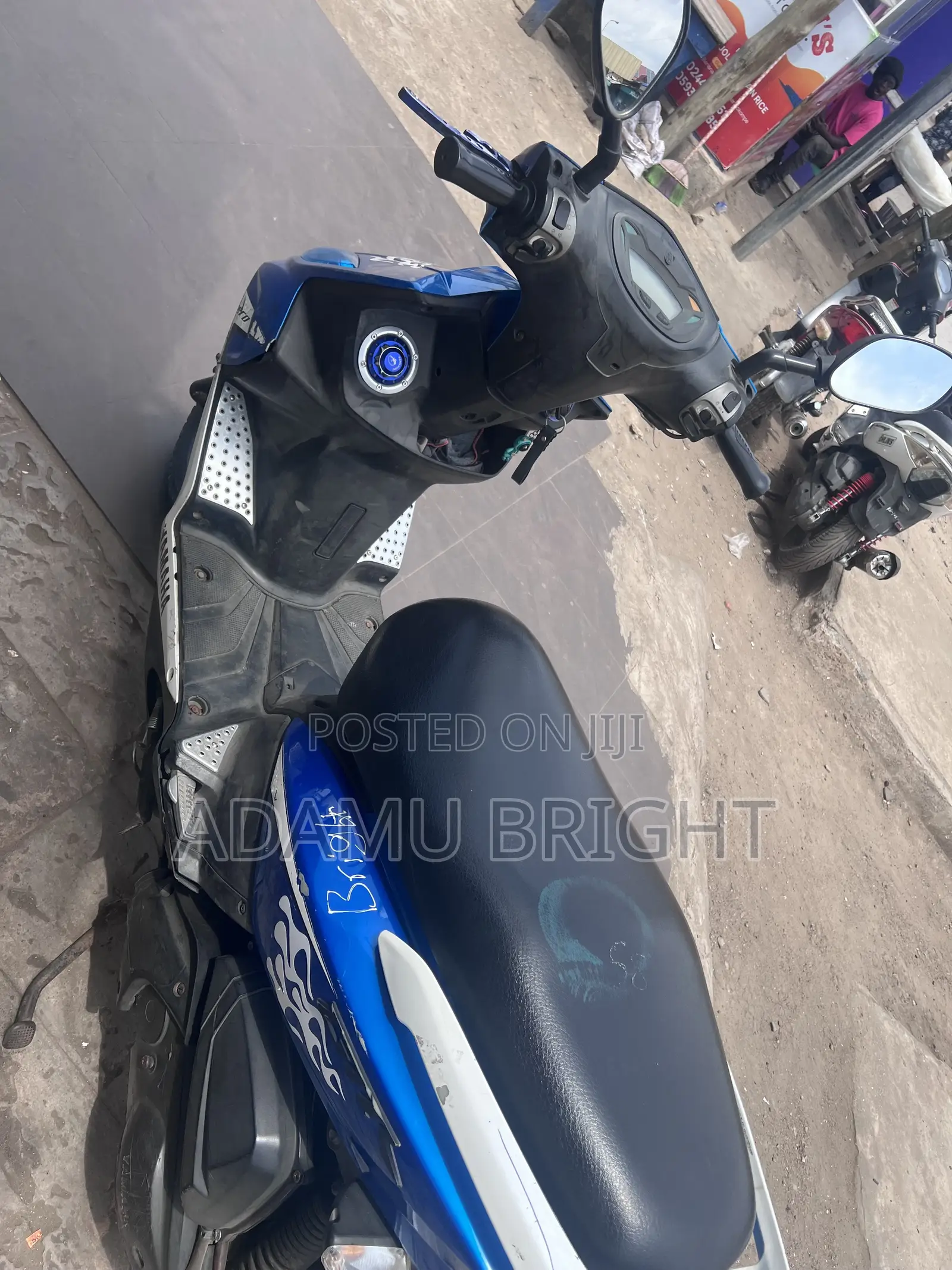 Yamaha 2018 Brown