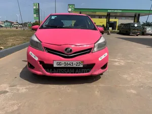 Toyota Vitz 1.3 FWD 3dr 2012 Pink
