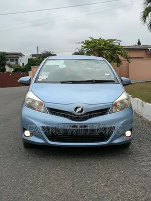 Toyota Vitz 1.3 FWD 5dr 2013