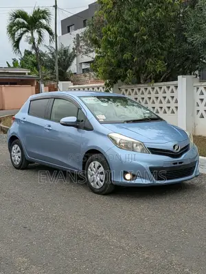 Toyota Vitz 1.3 FWD 5dr 2013