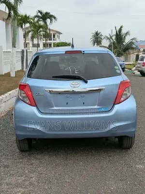 Toyota Vitz 1.3 FWD 5dr 2013