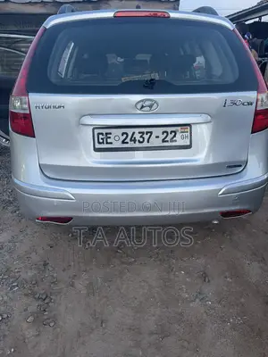 Hyundai i30 cw 2.0 2011 Silver