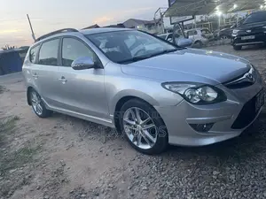 Hyundai i30 cw 2.0 2011 Silver