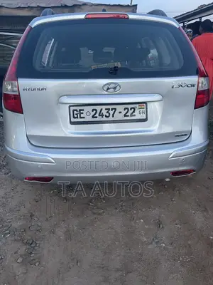 Hyundai i30 cw 2.0 2011 Silver