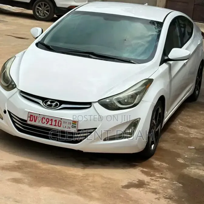 Hyundai Elantra SE Sedan FWD (1.8L 4cyl 6A) 2016 White