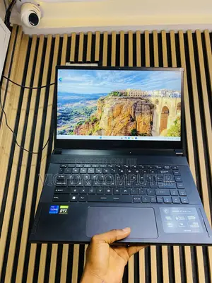 Laptop MSI GS66 Stealth 11UH 16GB Intel Core i7 SSD 512GB