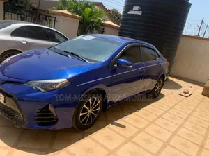 Toyota Corolla LE 4dr Sedan (1.8L 4cyl CVT) 2015 Blue