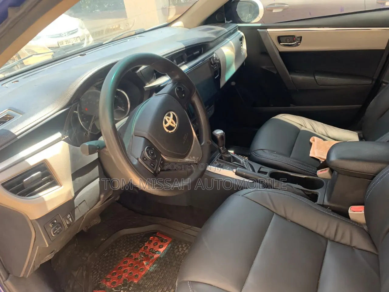 Toyota Corolla LE 4dr Sedan (1.8L 4cyl CVT) 2015 Blue