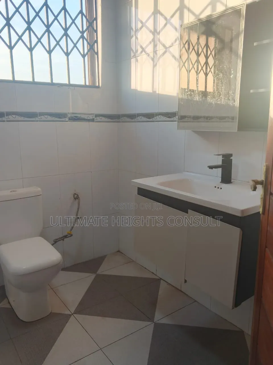 2bdrm Apartment in Lapaz, Abrantie for rent