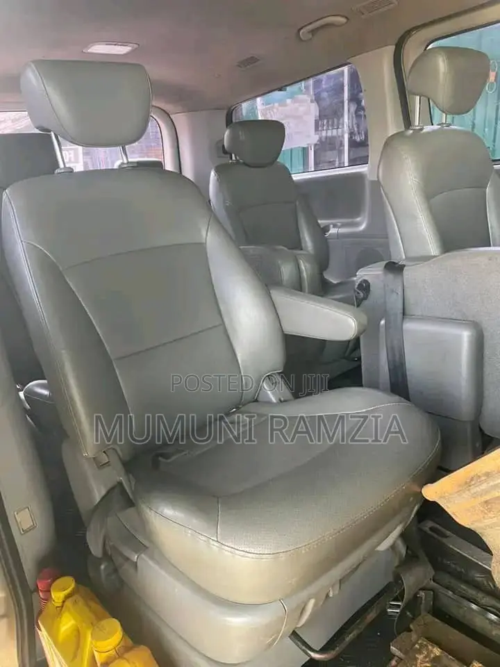 Hyundai Starex 2010 Grey