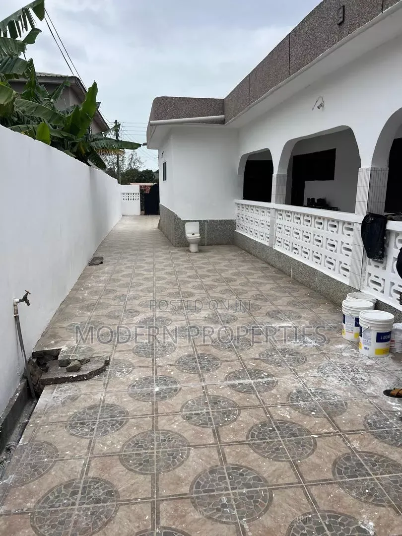 3bdrm House in Modern Properties, GREDA Estate for rent
