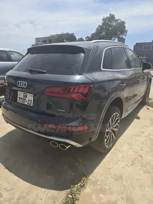 Audi Q5 2.0T Premium AWD quattro 2019 Black