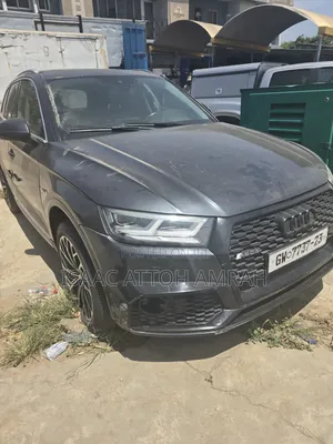 Audi Q5 2.0T Premium AWD quattro 2019 Black