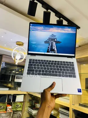 Laptop Dell Pro 14 16GB Intel Core Ultra 7 SSD 512GB