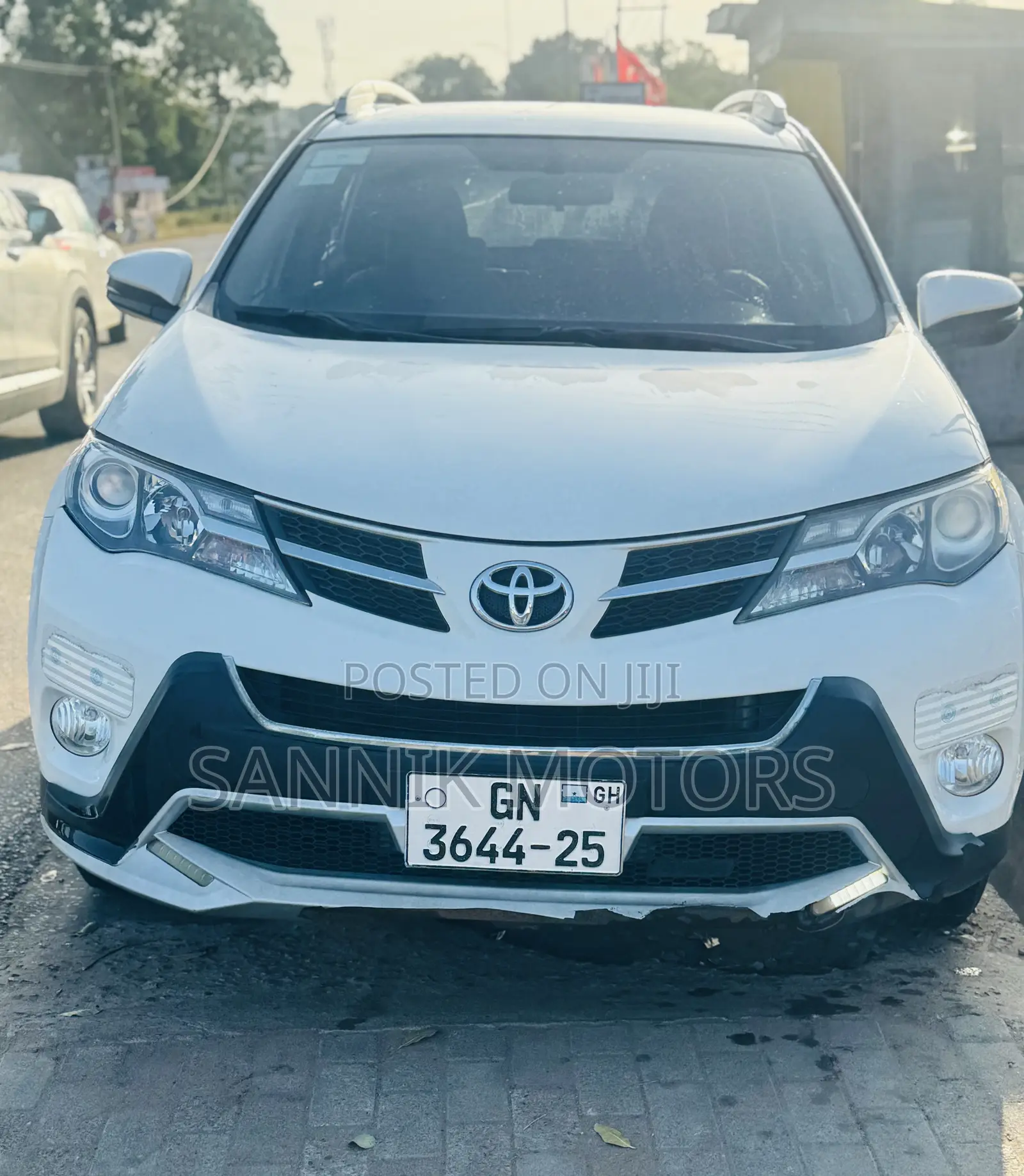 Toyota RAV4 SE AWD (2.5L 4cyl 6A) 2016 White