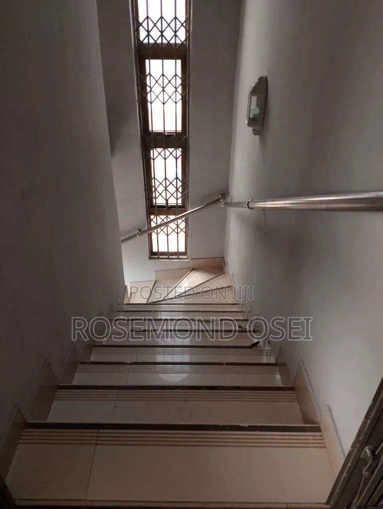 3bdrm House in Ogbojo, American House for rent
