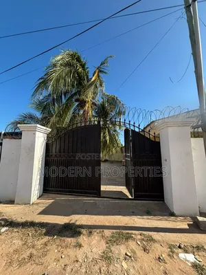 3bdrm House in Modern Properties, GREDA Estate for rent