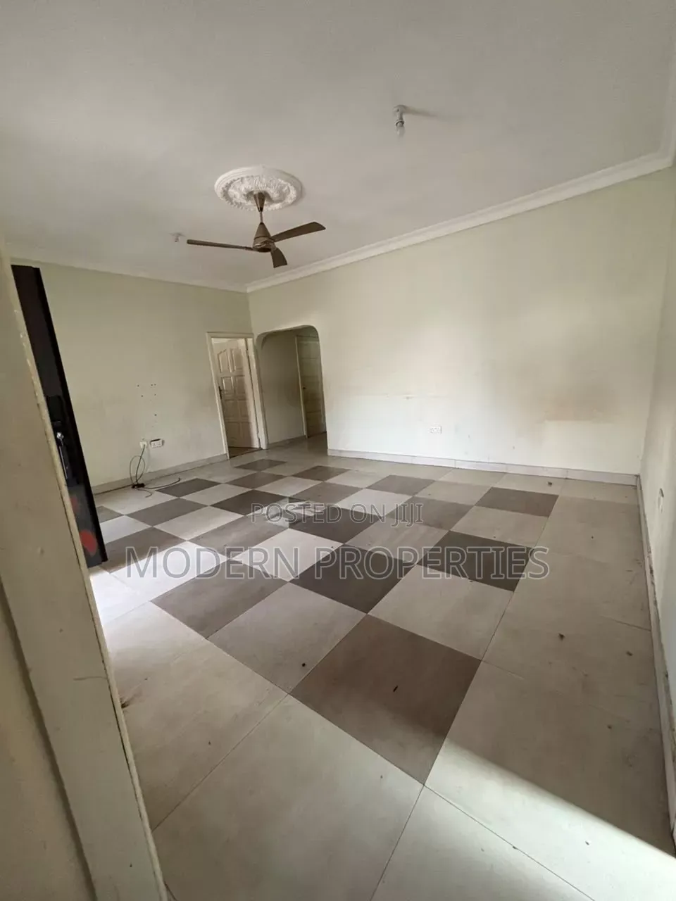 3bdrm House in Modern Properties, GREDA Estate for rent