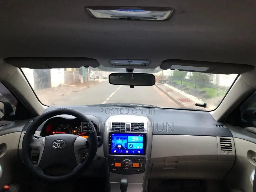 Toyota Corolla 2010 Black