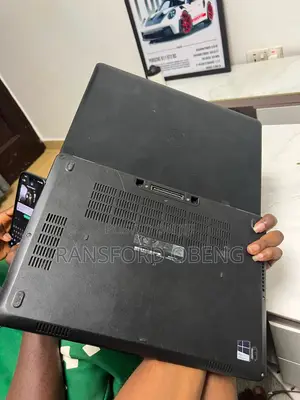 Laptop Dell Inspiron 15 5559 8GB Intel Core i5 HDD 32GB