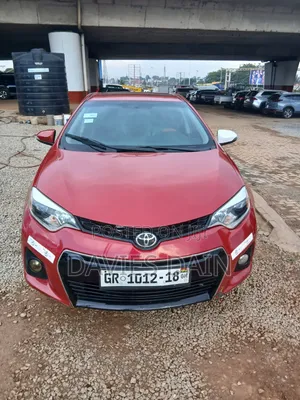Toyota Corolla 2015 Red