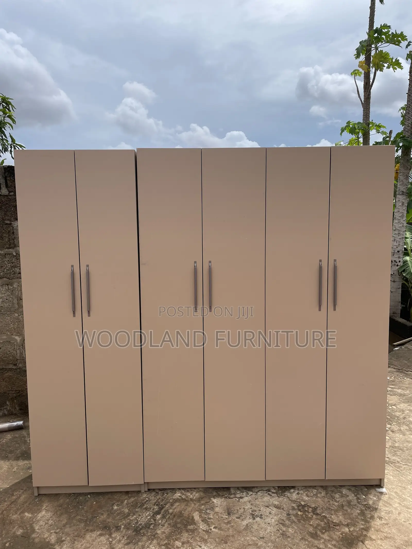 A Wardrobe That Finally Keeps Up With Your Life