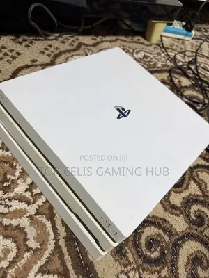 PlayStation 4 Pro 20 Games
