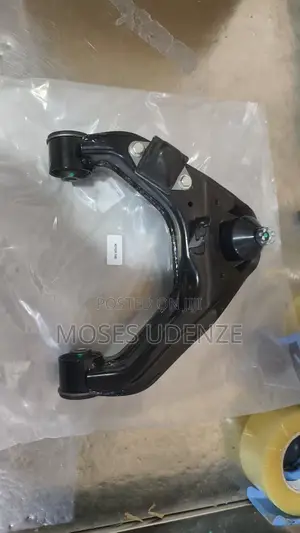 Mitsubishi Pajaro 2013,14,15,16, Front Upper Arms