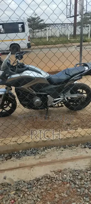 Honda 2021 Silver