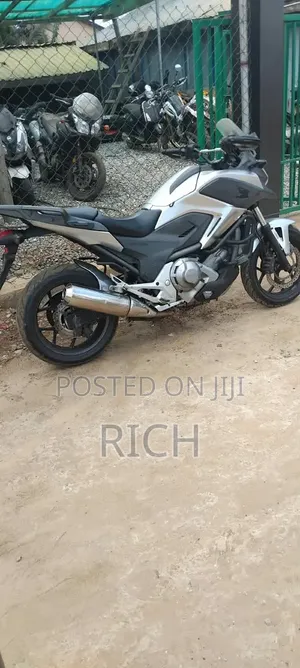 Honda 2021 Silver
