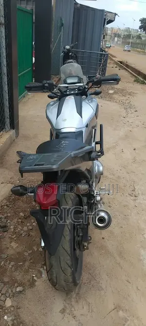 Honda 2021 Silver