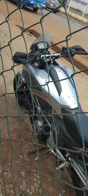 Honda 2021 Silver